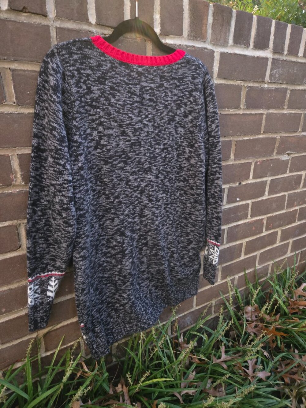 CHRISTMAS SWEATER - Picture 3 of 5